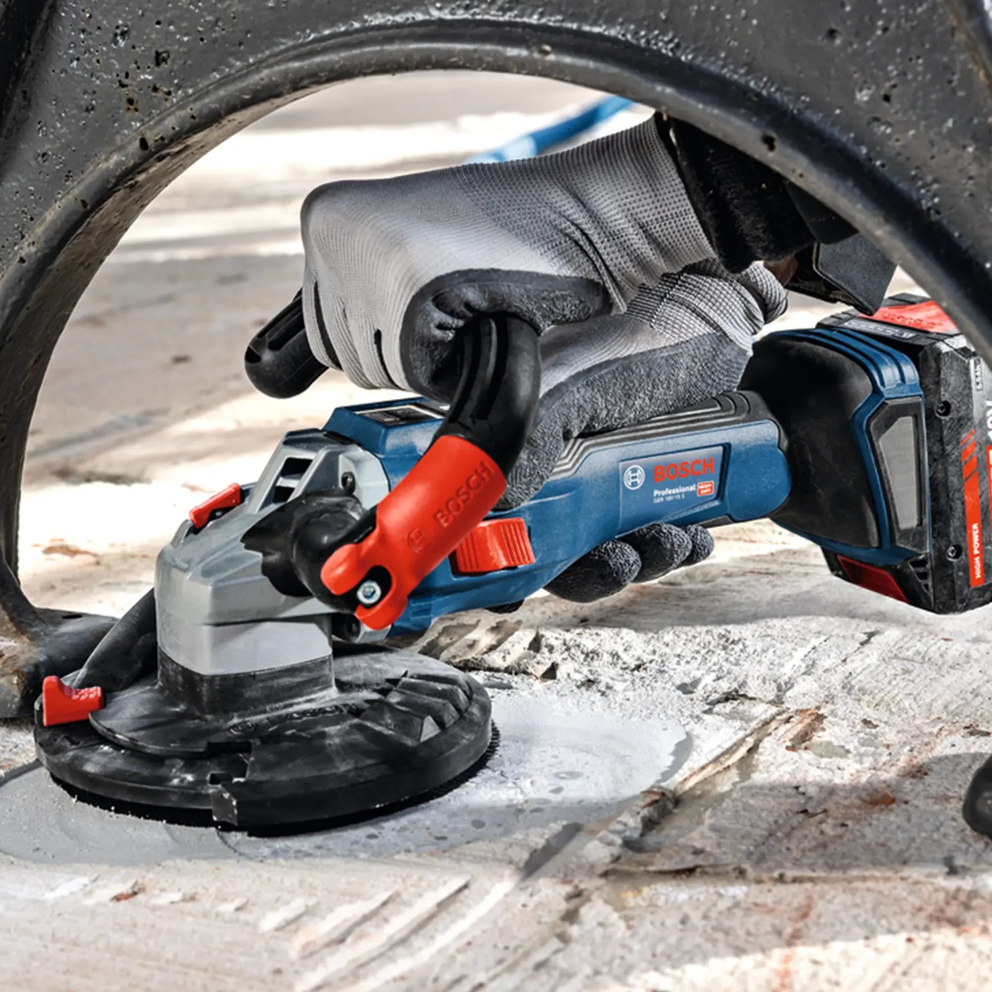 Levigatrice Bosch GBR 18V-15 S PRO 18V