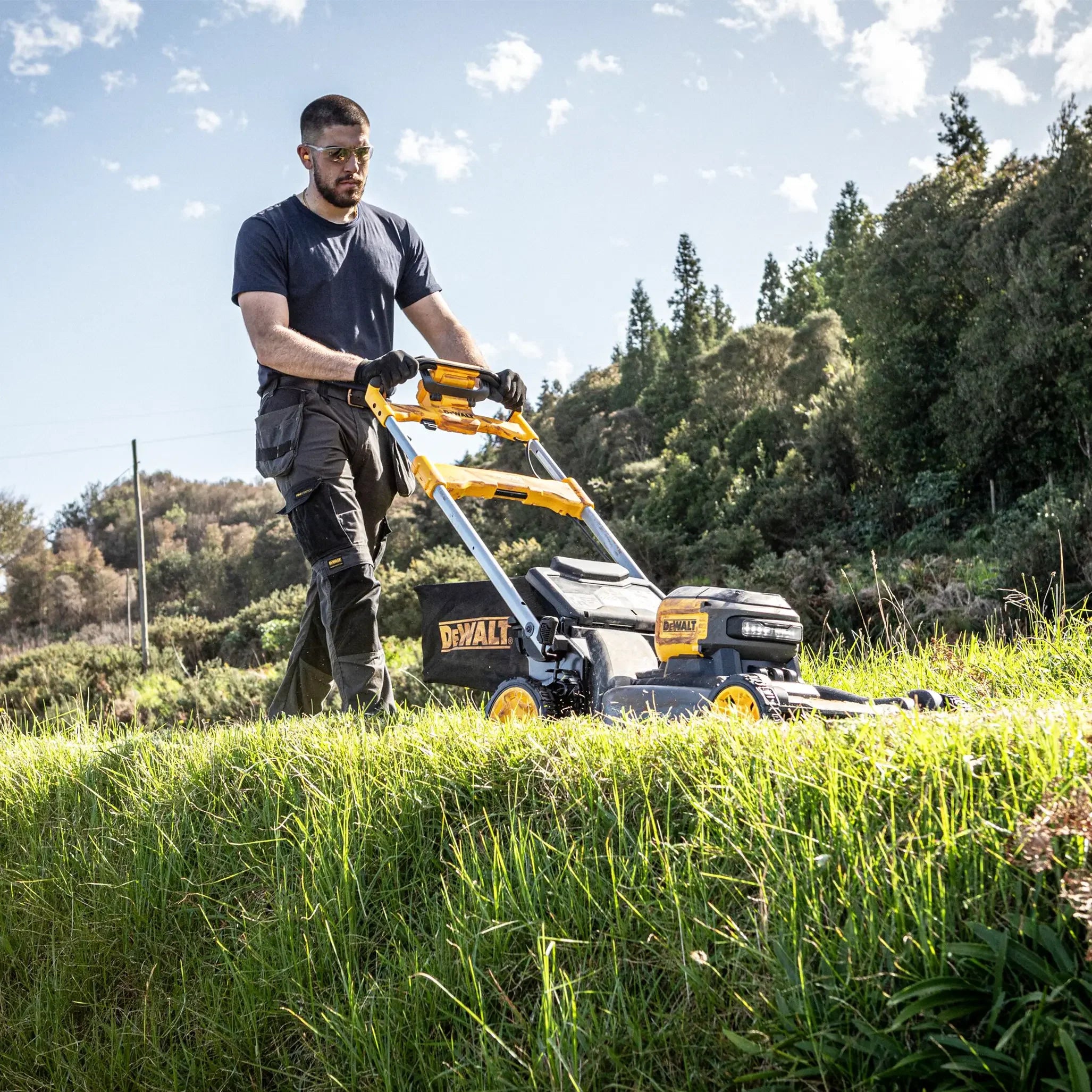 Rasaerba semovente Dewalt DCMWSP660N-XJ 54V