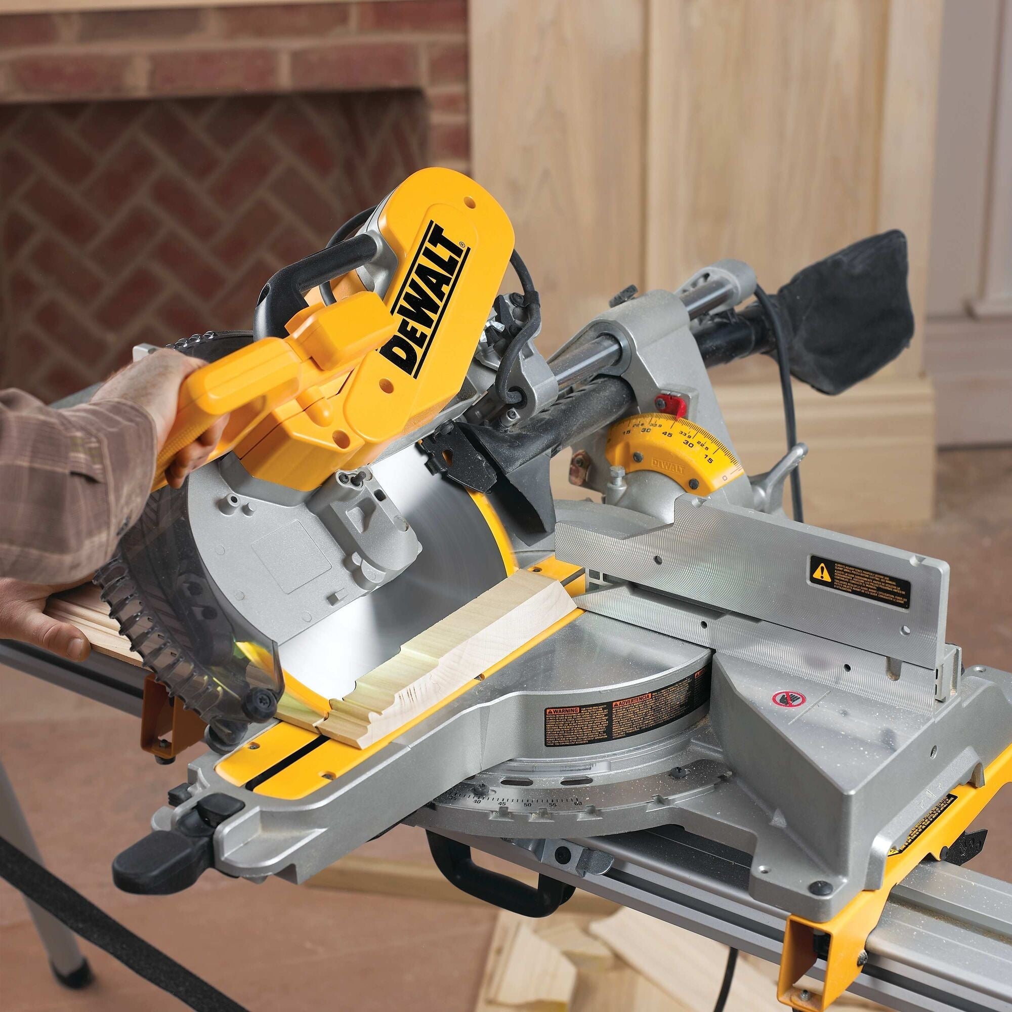 Troncatrice Dewalt DWS780-QS 305mm 1675W