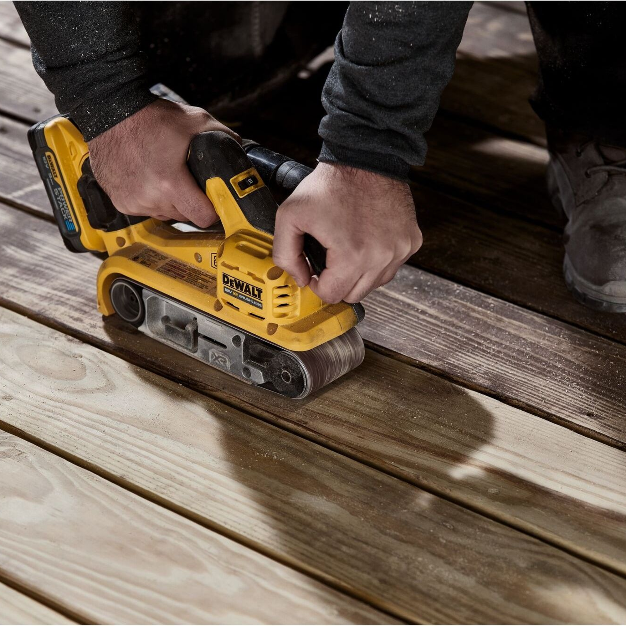 Levigatrice a nastro Dewalt DCW220NT-XJ 18V