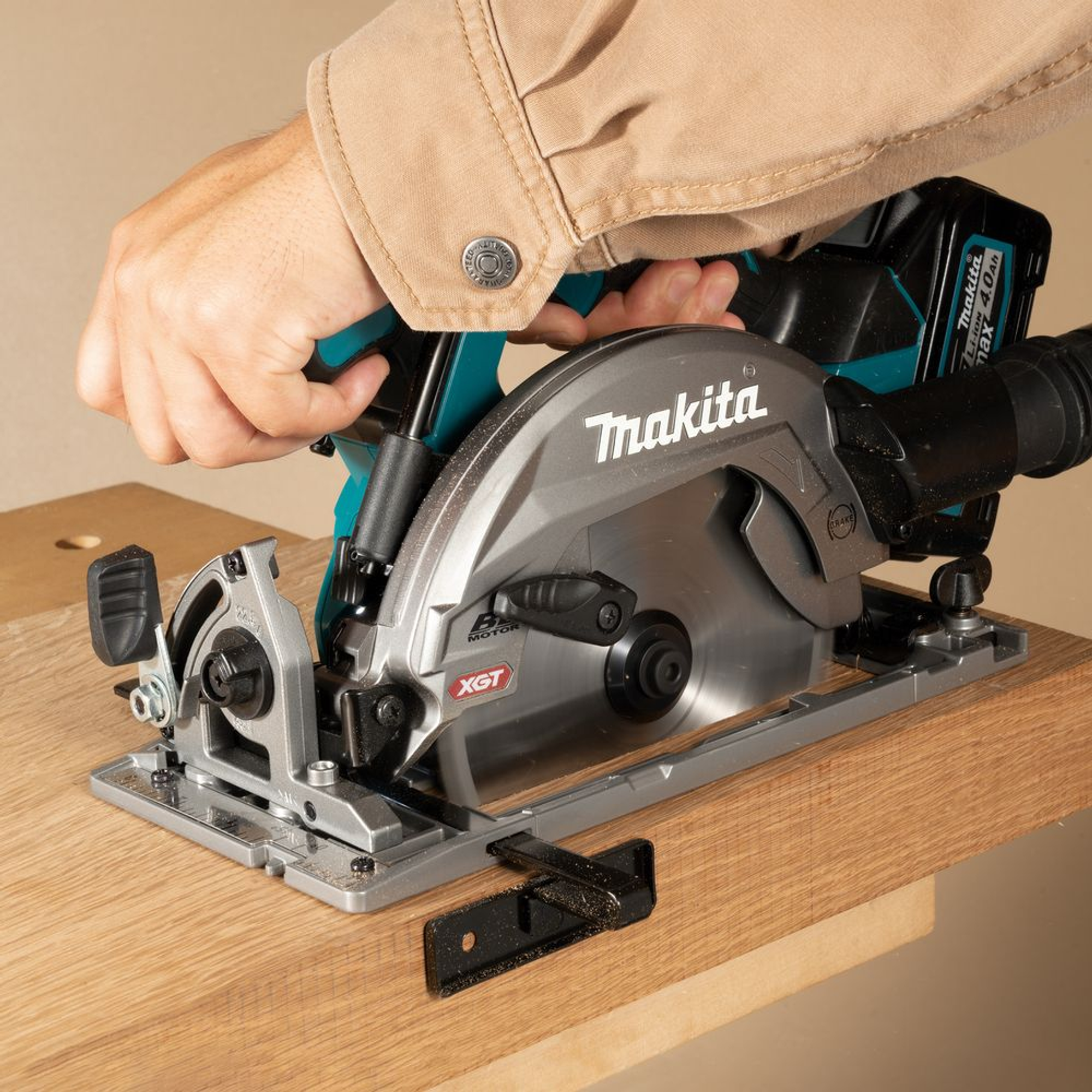 Sega Circolare Makita HS012GZ01 40V