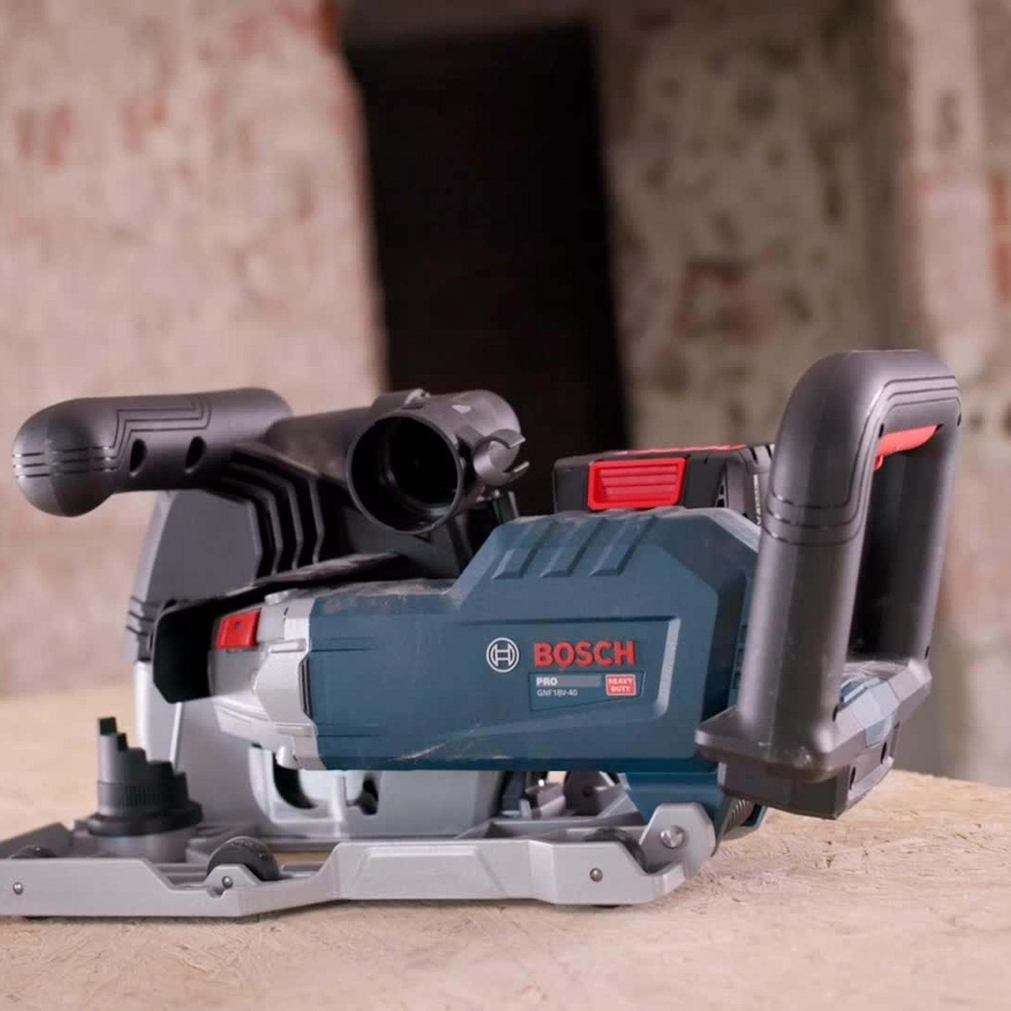 Fresatrice per scanalature Bosch GNF18V-40 18V