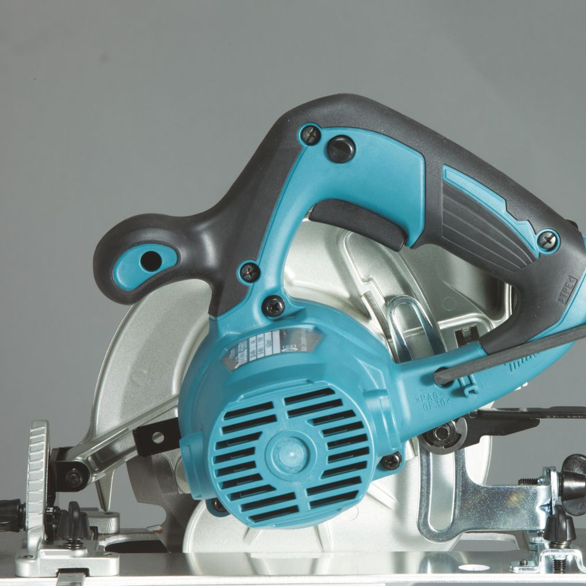 Sega Circolare Makita HS6601J 1050W