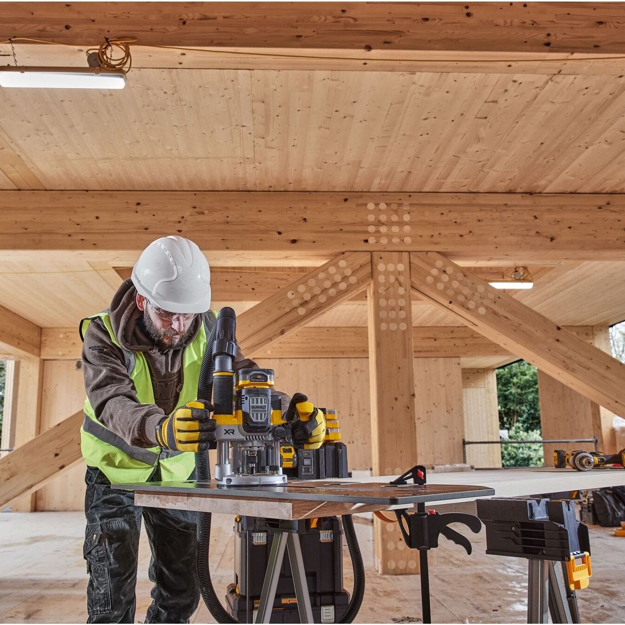 Elettrofresatrice Dewalt DCW620NT-XJ 18V