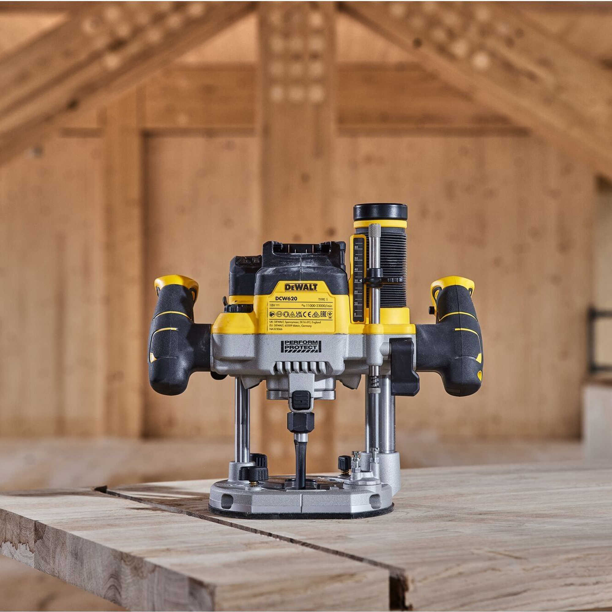 Elettrofresatrice Dewalt DCW620NT-XJ 18V
