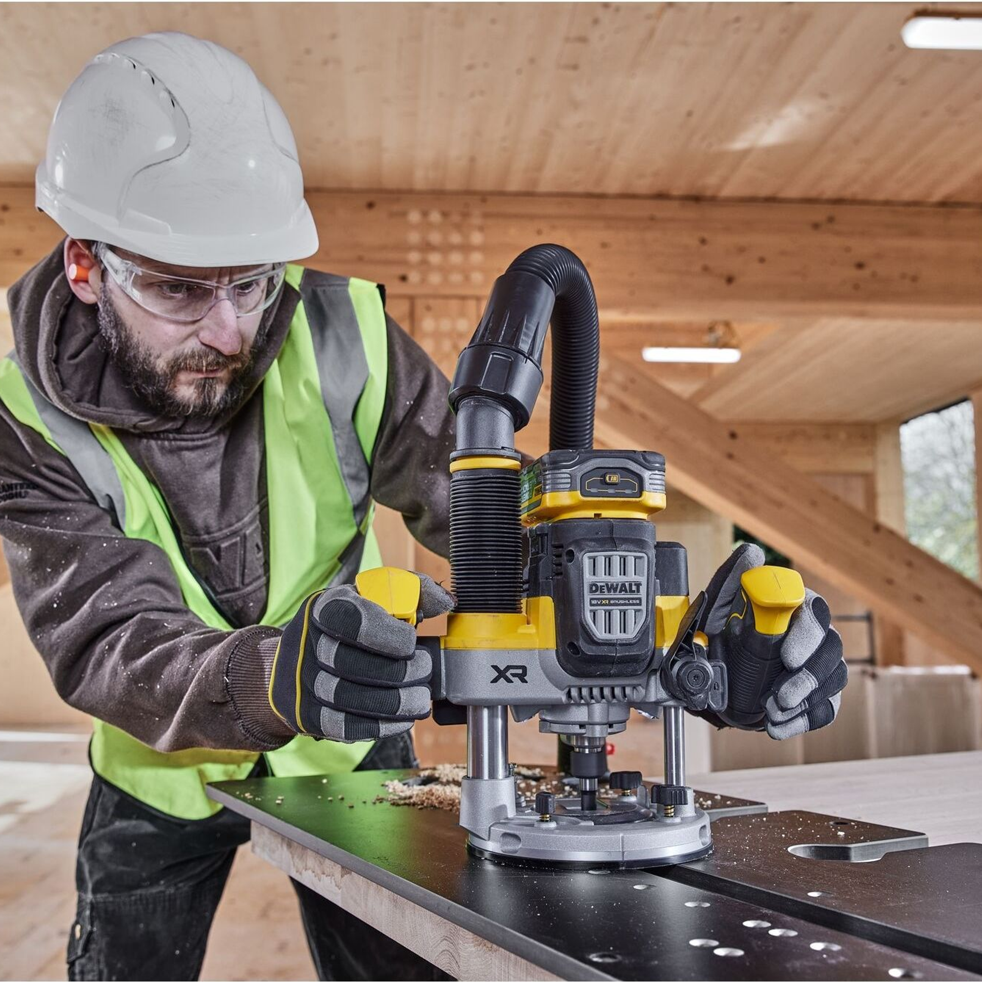 Elettrofresatrice Dewalt DCW620NT-XJ 18V