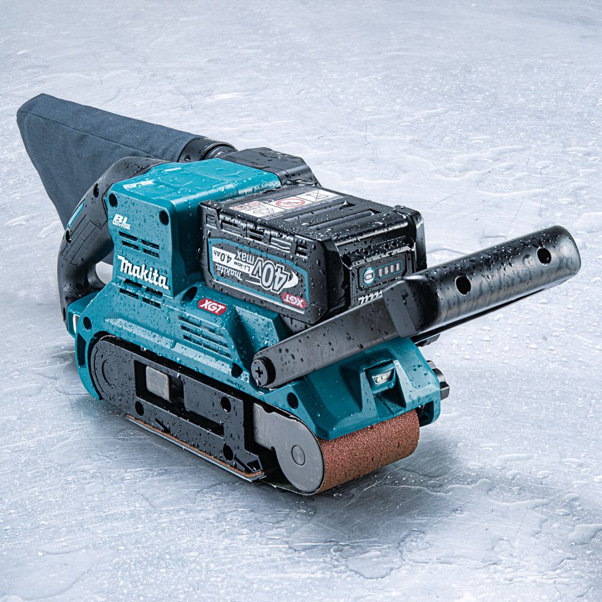 Levigatrice a nastro Makita BS001GZ01 40V