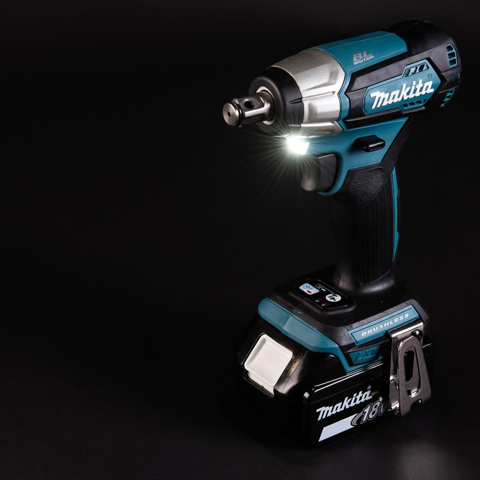 Chiave a impulsi Makita DTW181RTJ 18V 5Ah
